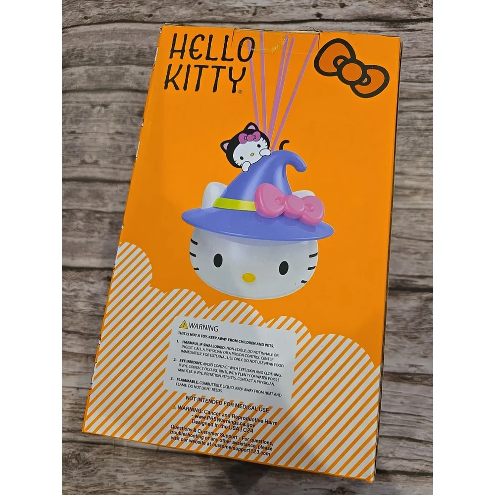 Sanrio Halloween Witch Hello Kitty Ceramic Reed Diffuser(Vanilla Scent)NIB (054)